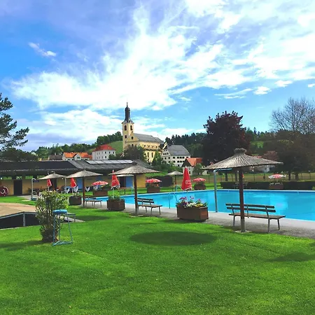 Am Freibad *