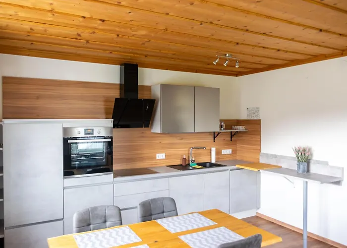 Apartment Am Freibad Leutschach